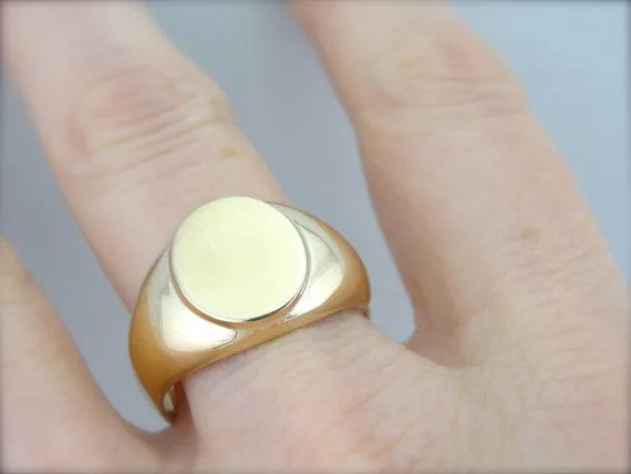 10 Karat Yellow Gold Plain, Signet Ring