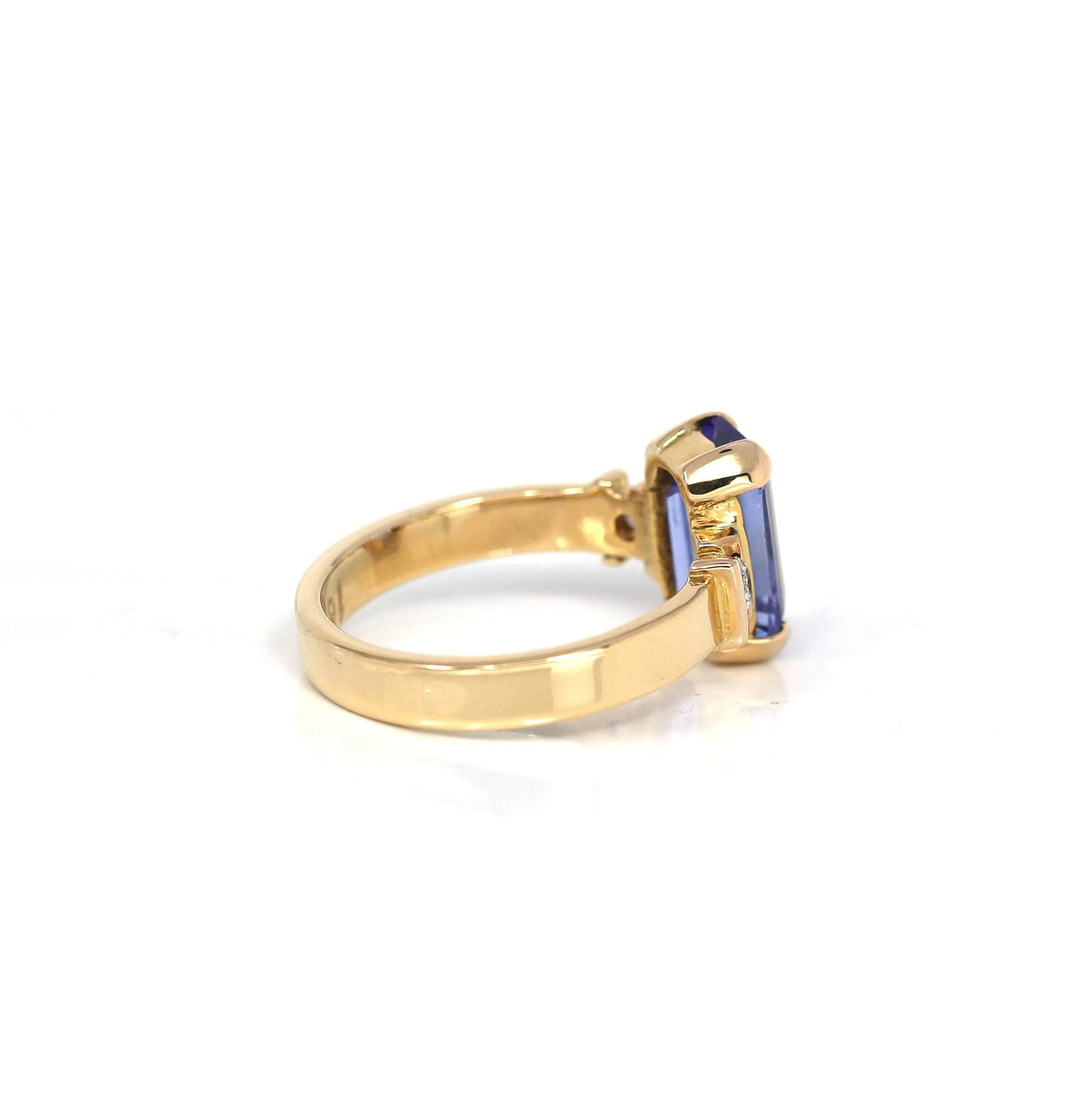 18k Yellow Gold Natural Emerald Cut Tanzanite Diamond Anniversary Ring