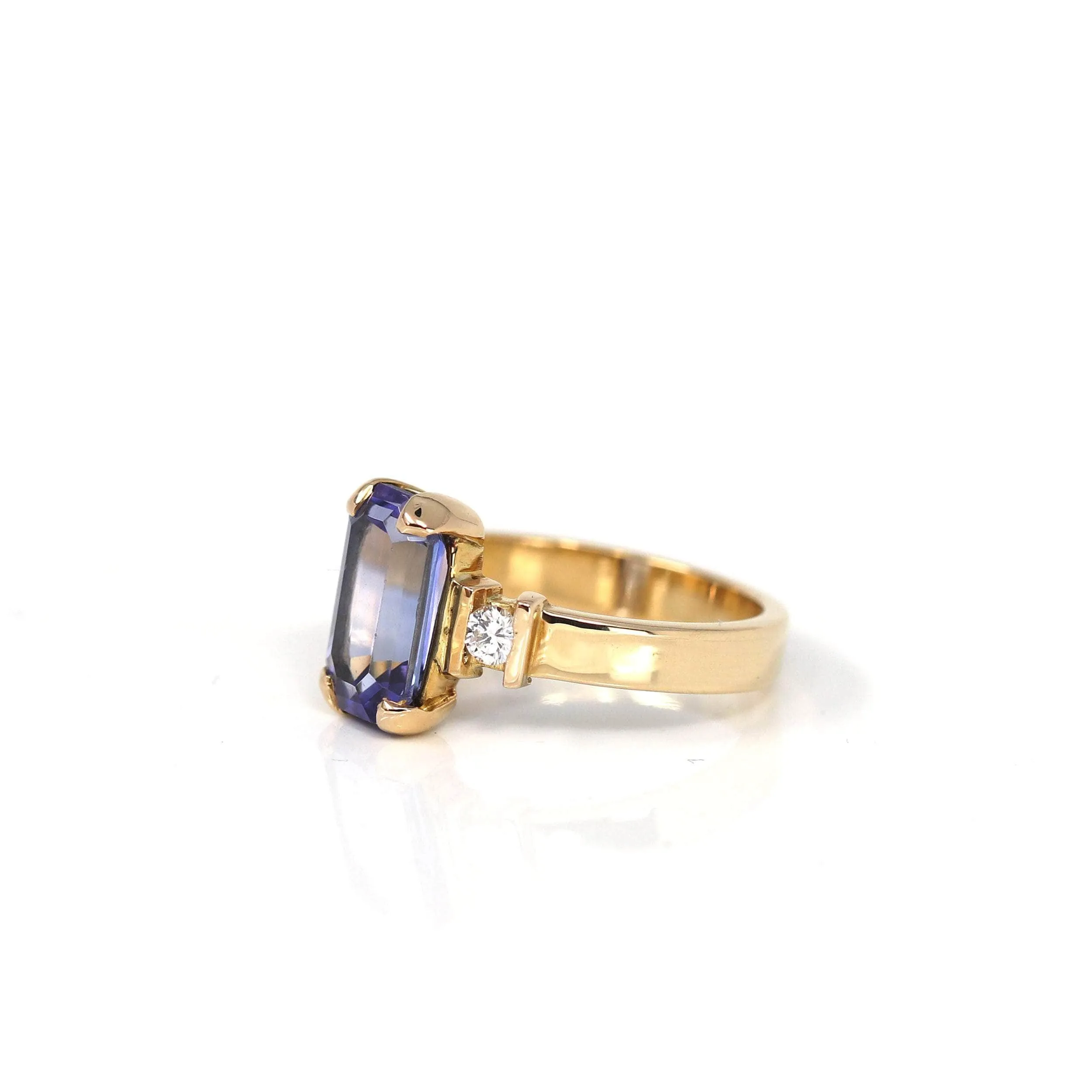 18k Yellow Gold Natural Emerald Cut Tanzanite Diamond Anniversary Ring