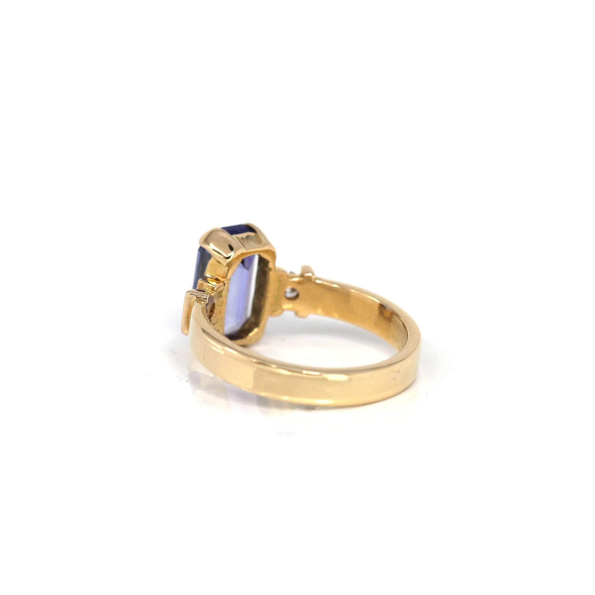 18k Yellow Gold Natural Emerald Cut Tanzanite Diamond Anniversary Ring