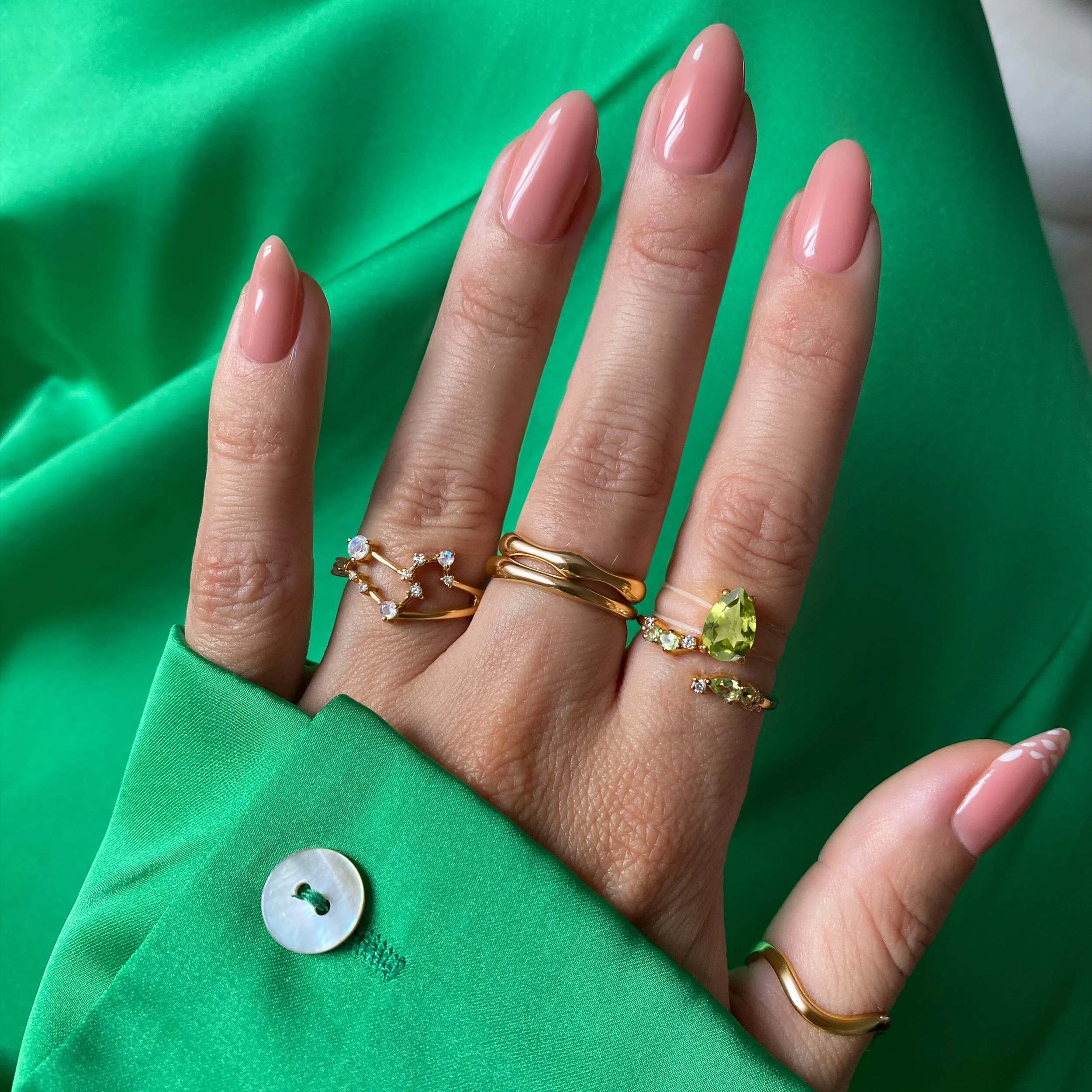 Adjustable Peridot Ring Flourish - August Birthstone