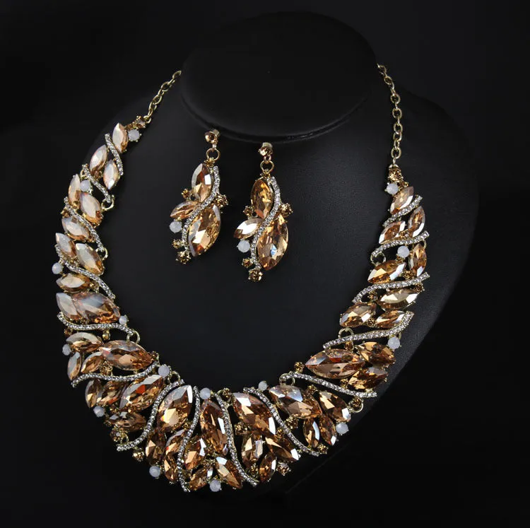 American exaggerated crystal gem short collarbone necklace earrings set