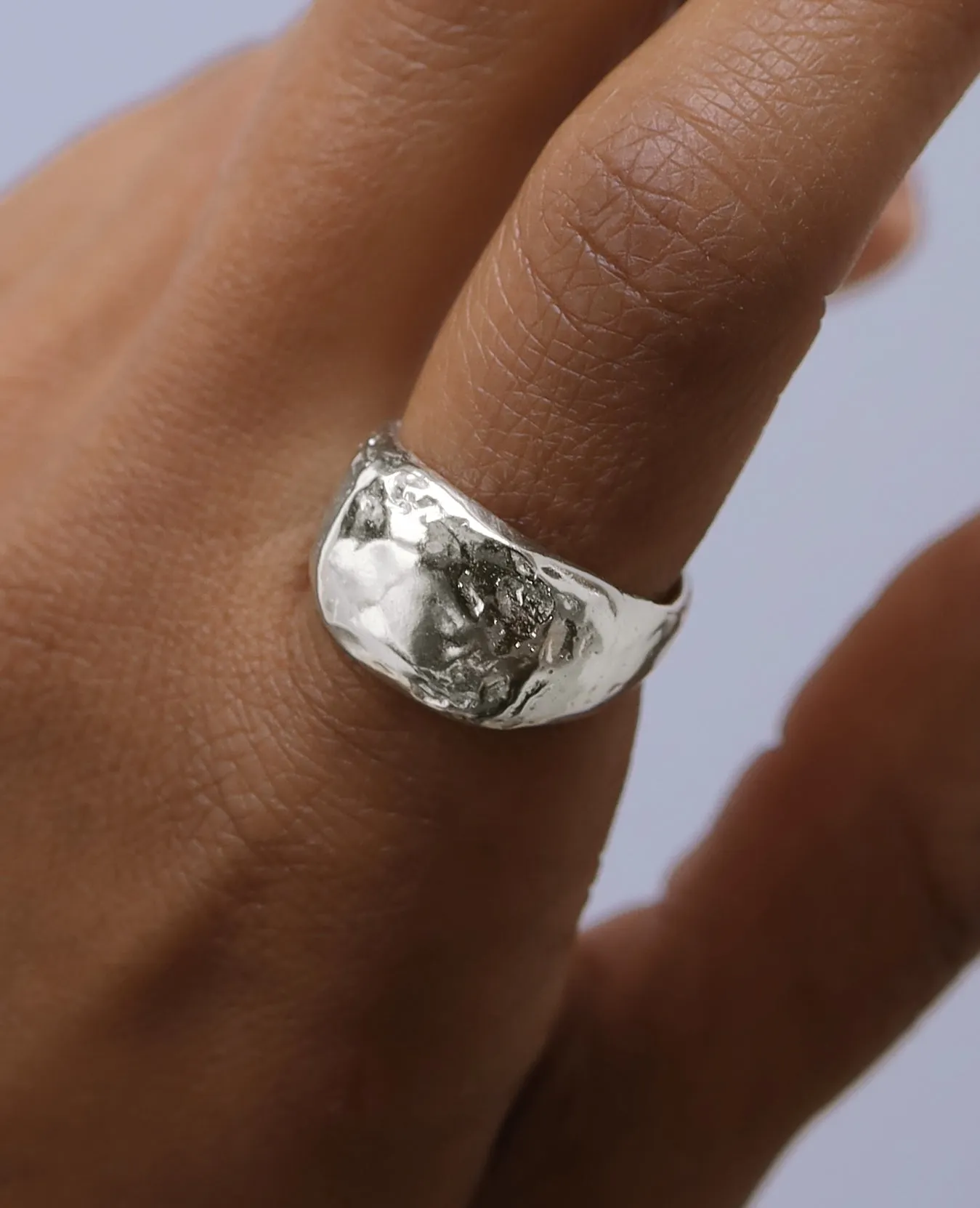 BOULDER SIGNET // silver ring