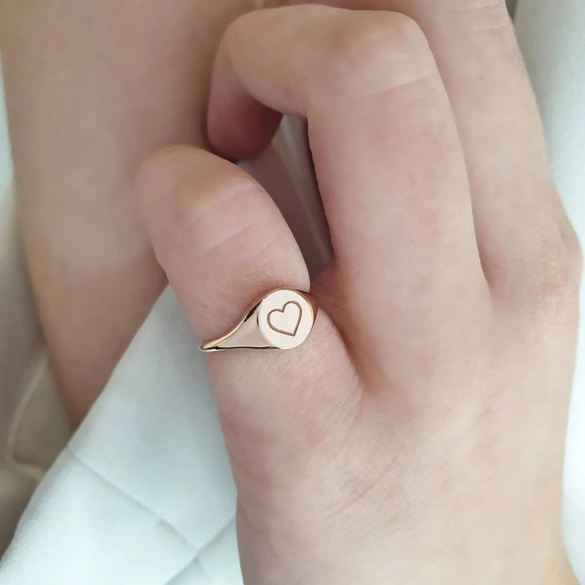 Dainty Heart Signet Ring