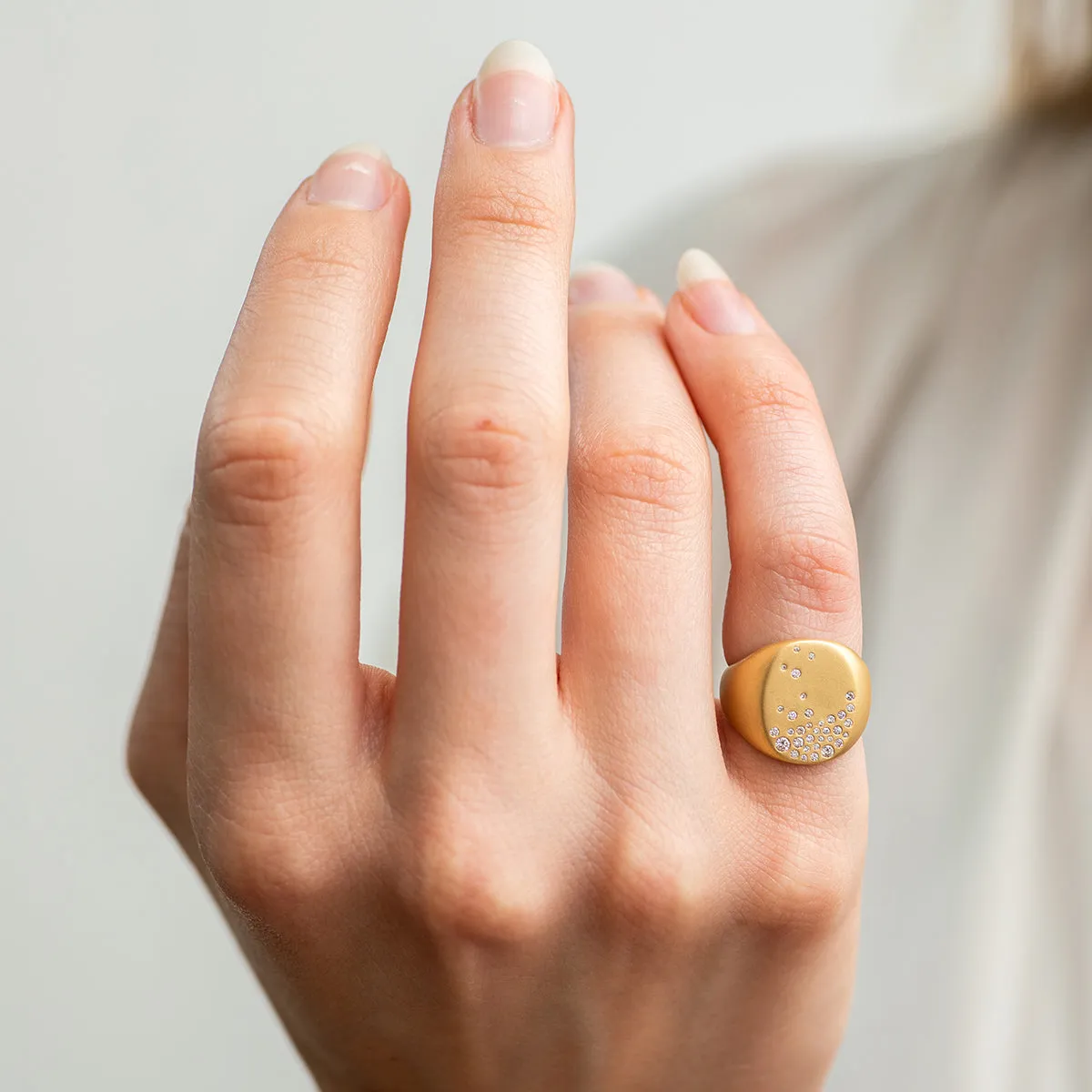 diamond signet ring