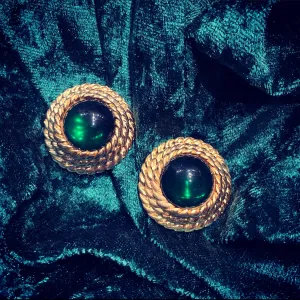 green and gold vintage glass clip on earrings with rope trim