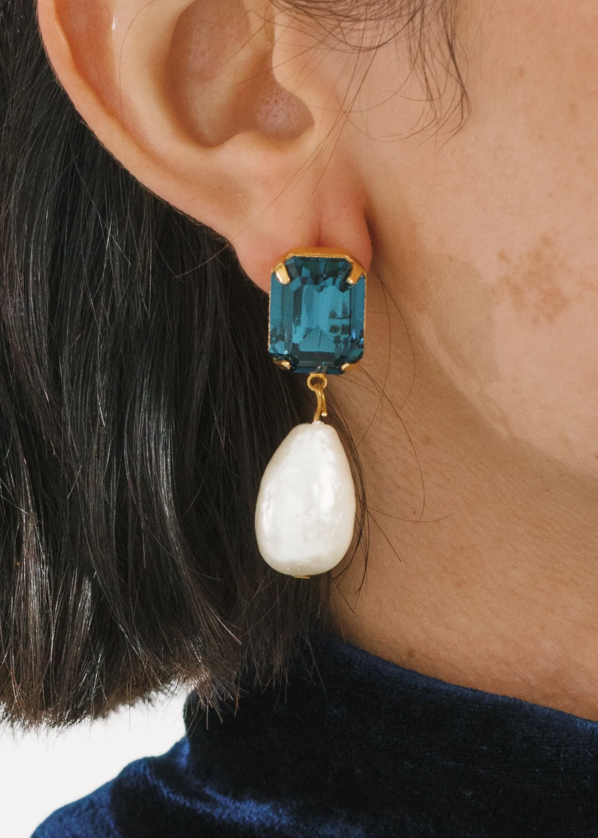 Liana Earrings -- Sapphire