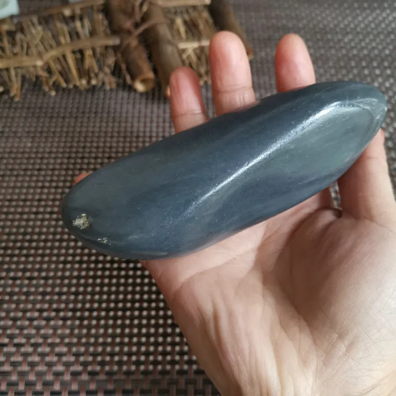 Natural Hetian Jade Rough Nephrite Raw (328g, 13X4X3cm)