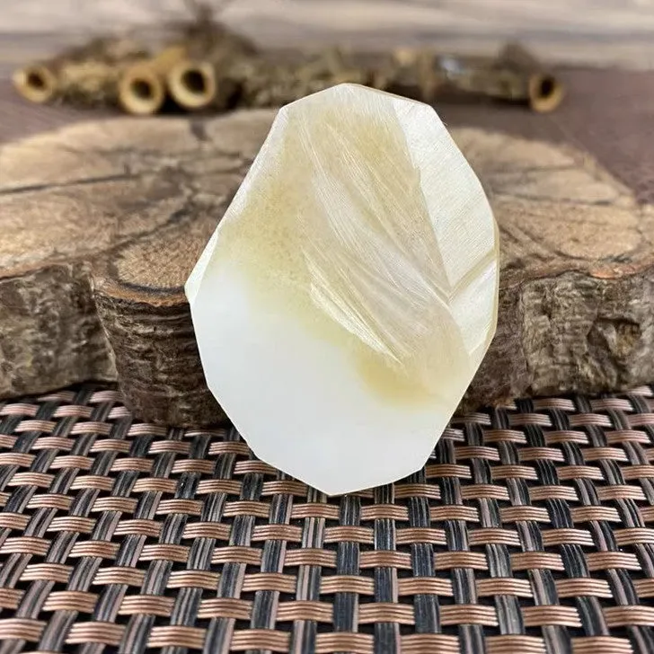 Natural Hetian Jade Rough Nephrite Raw (45g,5.0X3.6X3.0cm)