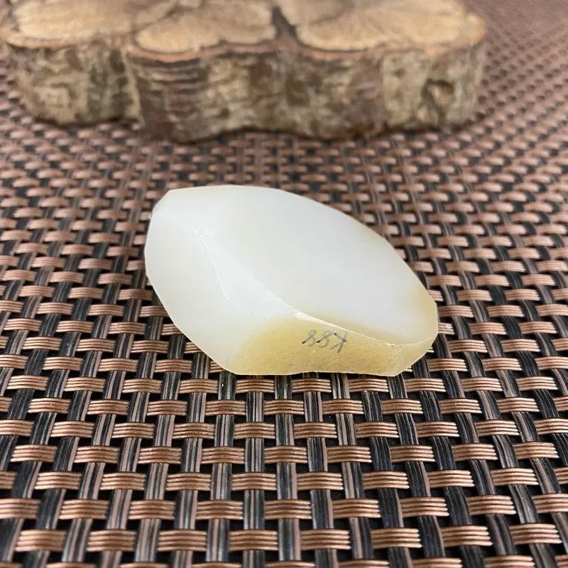 Natural Hetian Jade Rough Nephrite Raw (45g,5.0X3.6X3.0cm)