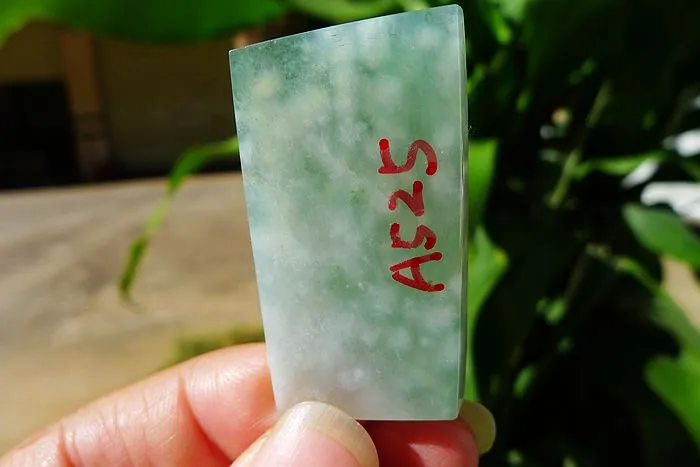 Natural Jade Rough Jadeite Raw (10g,3.9X2.1X0.45cm)