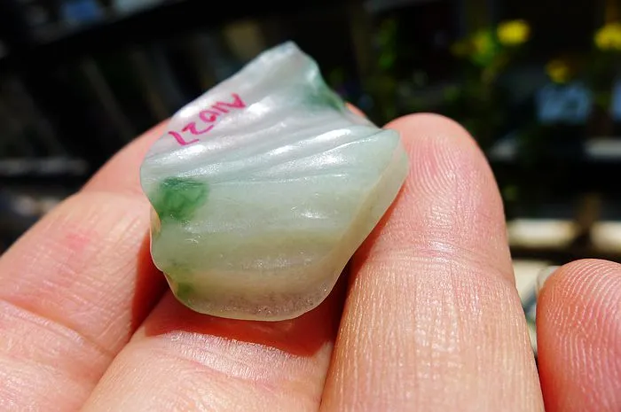 Natural Jade Rough Jadeite Raw (11g,3.6X2.4X0.95cm)