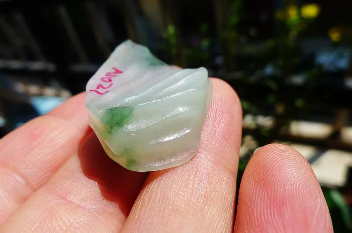 Natural Jade Rough Jadeite Raw (11g,3.6X2.4X0.95cm)