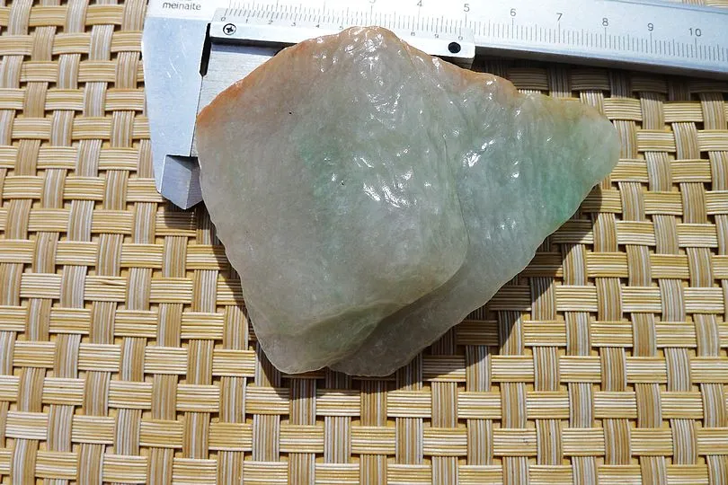 Natural Jade Rough Jadeite Raw (128g,8X5.8X2.1cm)