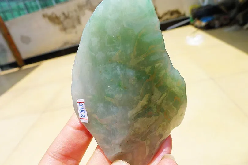 Natural Jade Rough Jadeite Raw (142g,8.7X5.9X2.4cm)