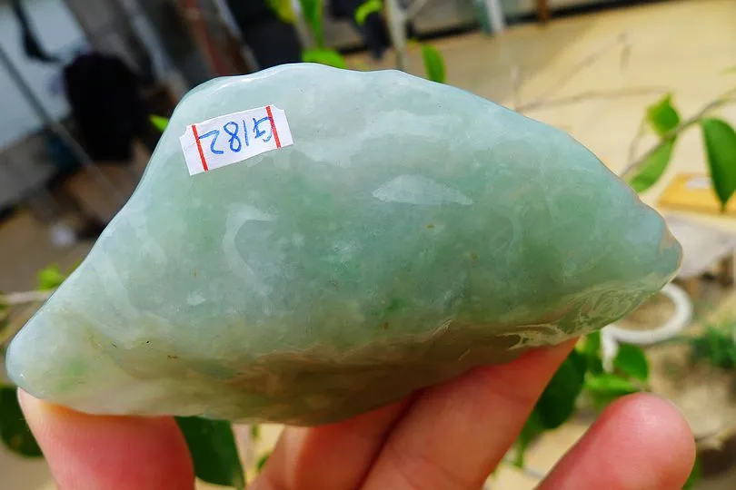 Natural Jade Rough Jadeite Raw (142g,8.7X5.9X2.4cm)