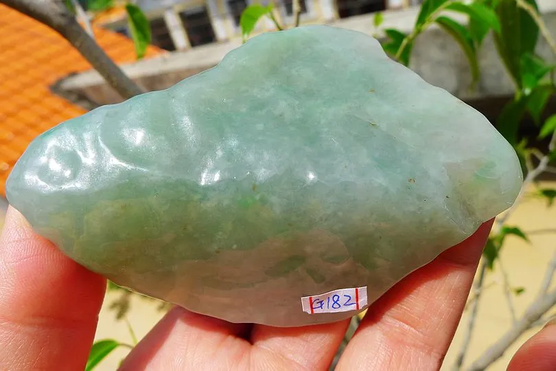 Natural Jade Rough Jadeite Raw (142g,8.7X5.9X2.4cm)