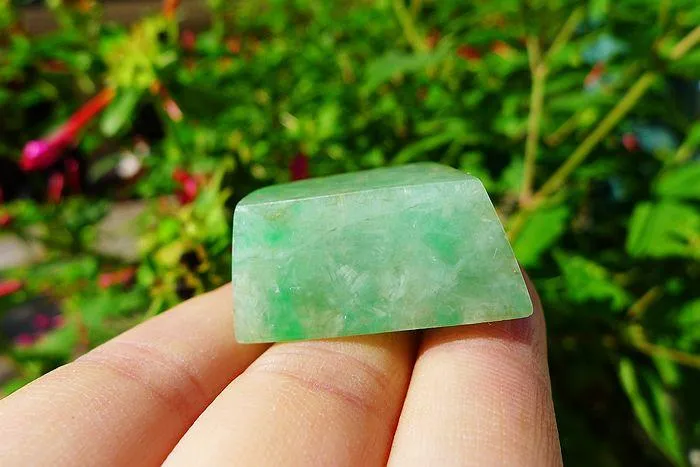 Natural Jade Rough Jadeite Raw (22g,2.7X2.3X1.3cm)