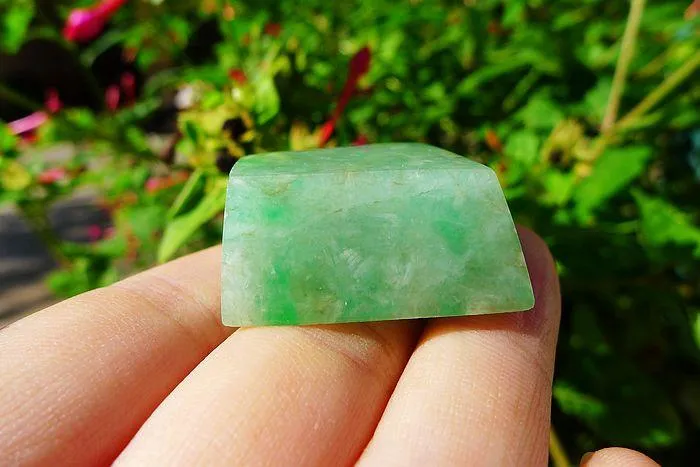 Natural Jade Rough Jadeite Raw (22g,2.7X2.3X1.3cm)