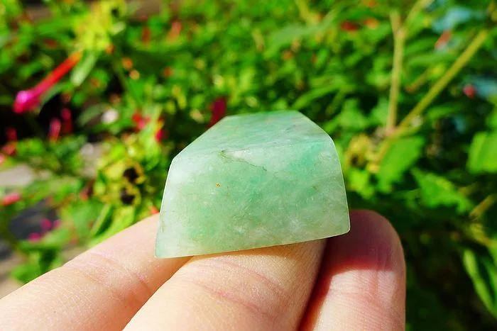 Natural Jade Rough Jadeite Raw (22g,2.7X2.3X1.3cm)