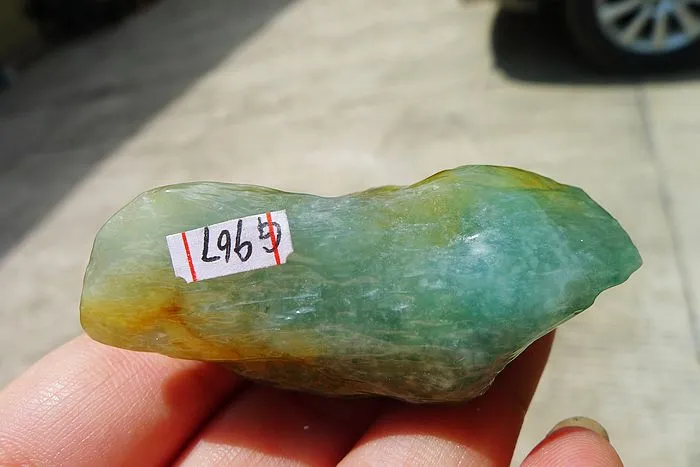 Natural Jade Rough Jadeite Raw (56g,5.7X2.4X2.3cm)