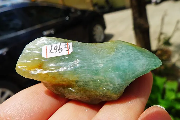 Natural Jade Rough Jadeite Raw (56g,5.7X2.4X2.3cm)