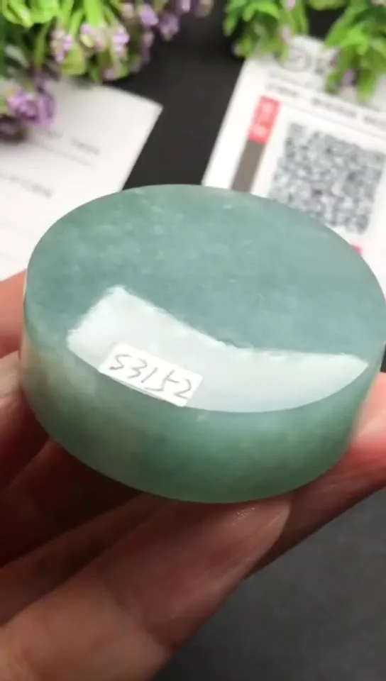 Natural Jade Rough Jadeite Raw (64g,4.1x1.4cm)-S3152