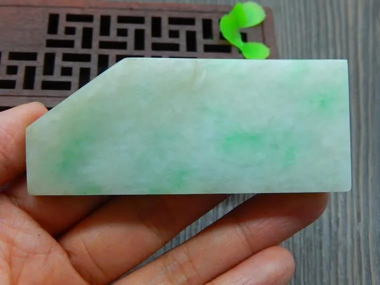 Natural Jade Rough Jadeite Raw (82g, 80X32X11mm)