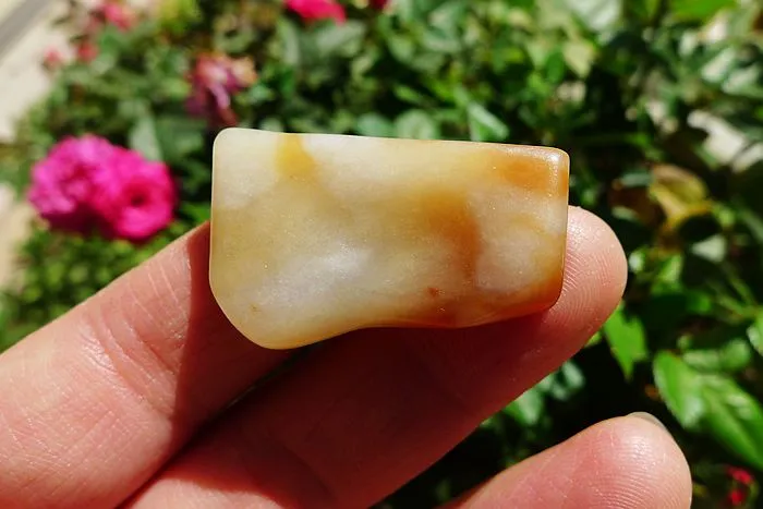 Natural Jade Rough Jadeite Raw (9.4g,3.2X1.9X0.6cm)