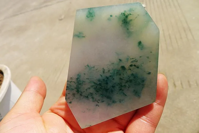 Natural Jade Rough Jadeite Raw (97g,8.6X6.2X0.6cm)