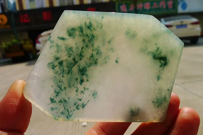 Natural Jade Rough Jadeite Raw (97g,8.6X6.2X0.6cm)