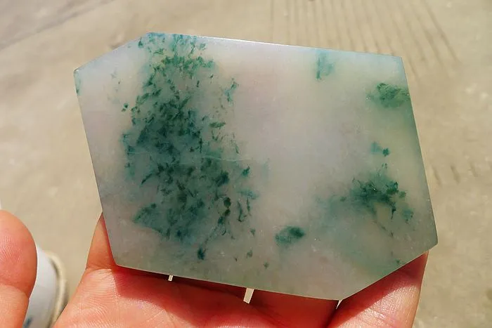 Natural Jade Rough Jadeite Raw (97g,8.6X6.2X0.6cm)