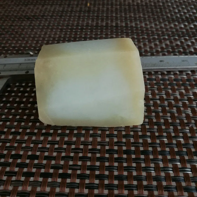 Natural Kunlun Jade Rough Nephrite Raw (104g, 4.4X3.5X1.3cm)