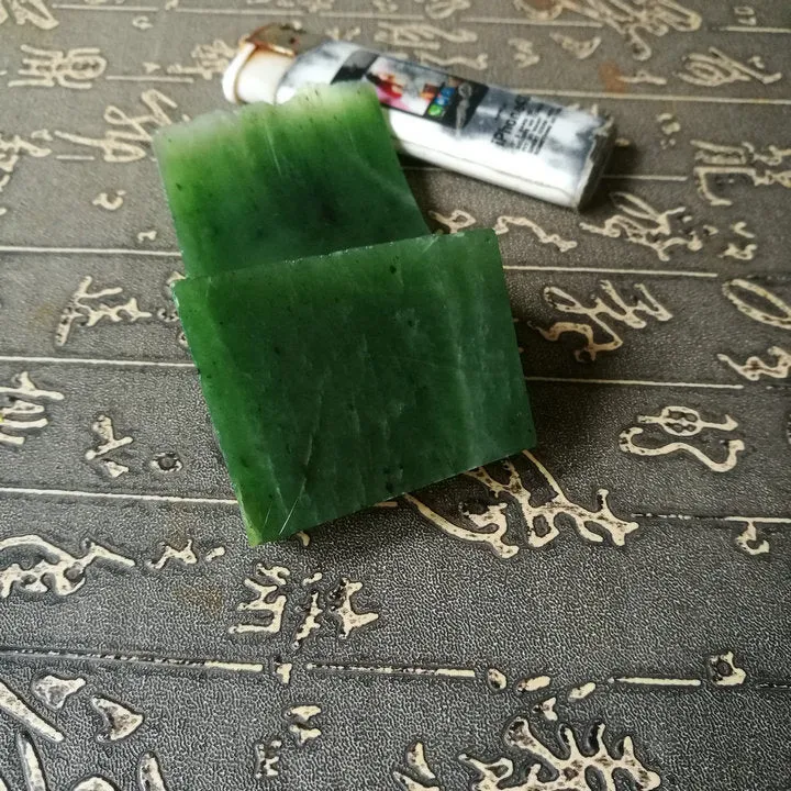 Natural Kunlun Jade Rough Nephrite Raw (162g, 9X4.5X3.5cm)