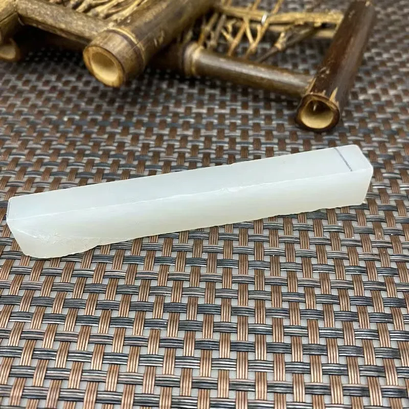 Natural Kunlun Jade Rough Nephrite Raw (36g,9.3X1.3X0.9cm)