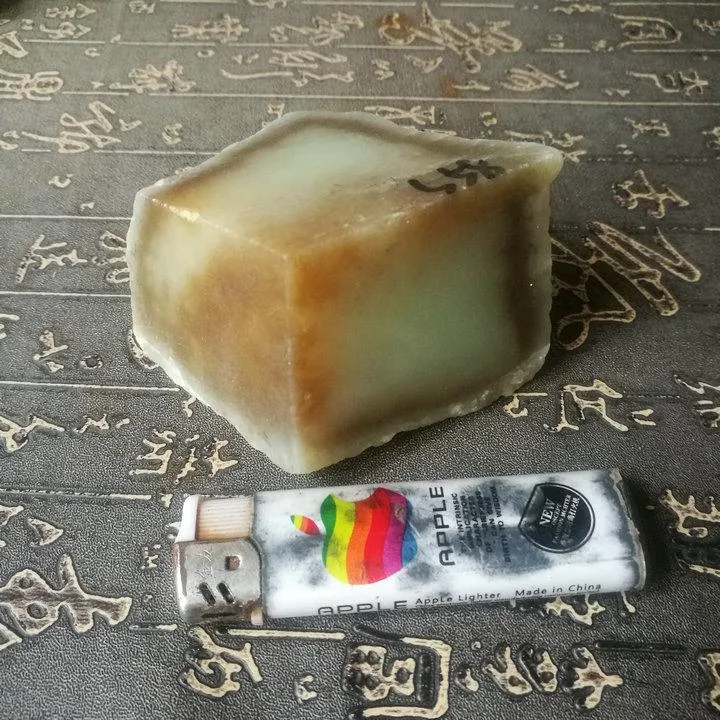 Natural Kunlun Jade Rough Nephrite Raw (450g, 7.5X5.5X4cm)