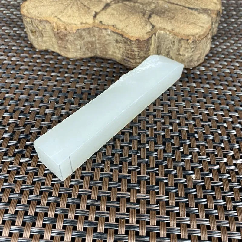 Natural Kunlun Jade Rough Nephrite Raw (57g,9.3X1.5X1.3cm)