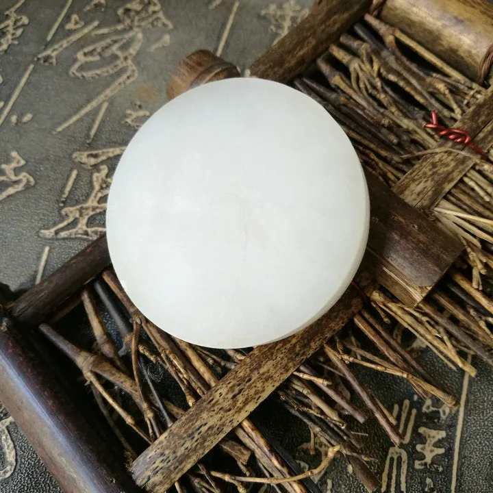 Natural Kunlun Jade Rough Nephrite Raw (65g, 5.4X5.4X0.9cm)