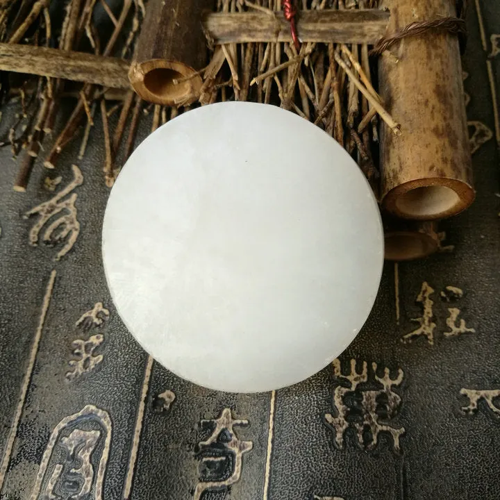 Natural Kunlun Jade Rough Nephrite Raw (65g, 5.4X5.4X0.9cm)