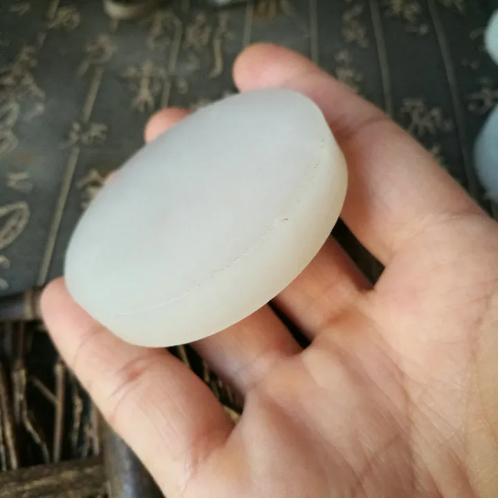 Natural Kunlun Jade Rough Nephrite Raw (65g, 5.4X5.4X0.9cm)