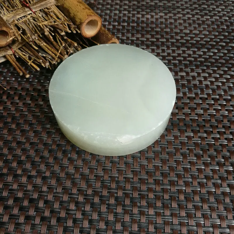 Natural Kunlun Jade Rough Nephrite Raw (7.1X2cm)