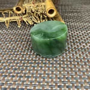 Natural Siberian Jade Rough Nephrite Raw (124g, 4.4X2.8cm)