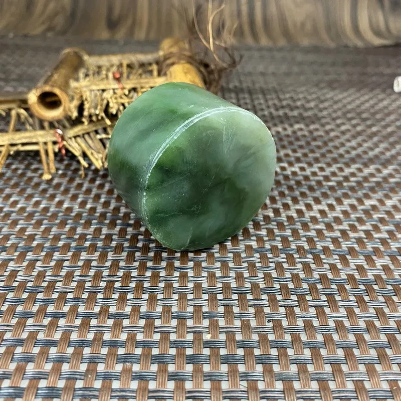 Natural Siberian Jade Rough Nephrite Raw (124g, 4.4X2.8cm)