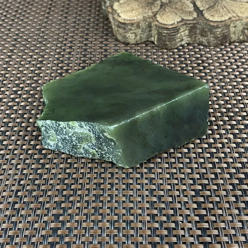 Natural Siberian Jade Rough Nephrite Raw (471g, 10X9.1X3.5cm)