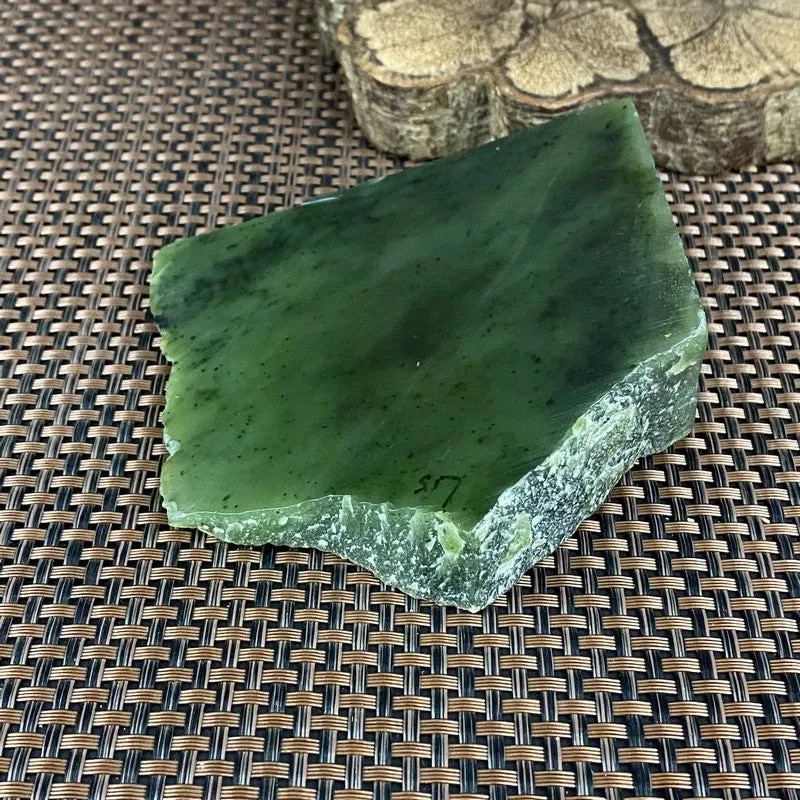 Natural Siberian Jade Rough Nephrite Raw (471g, 10X9.1X3.5cm)