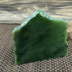 Natural Siberian Jade Rough Nephrite Raw (471g, 10X9.1X3.5cm)