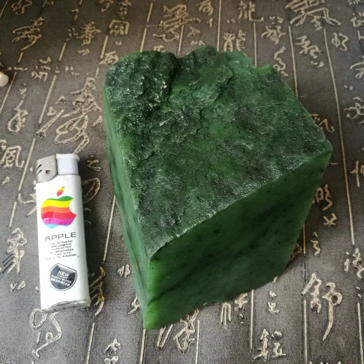 Natural Siberian Jade Rough Russia nephrite Raw (1160g, 80X80X75mm)