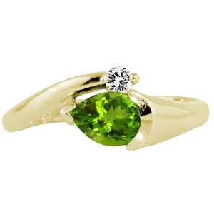 PERIDOT/DIAMOND RING - 1/20 CT