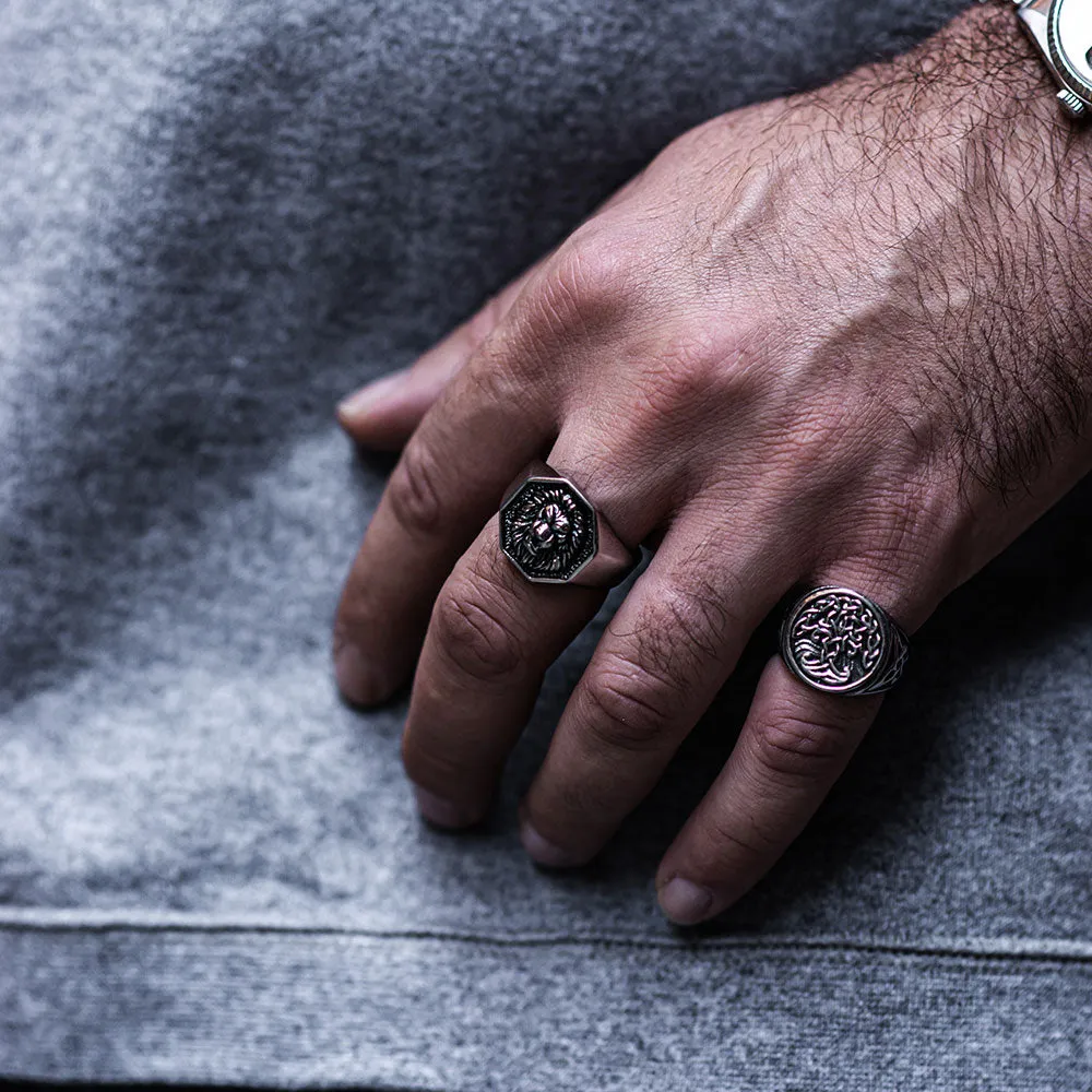 ROUND FRIENDSHIP TREE OF LIFE SIGNET RING